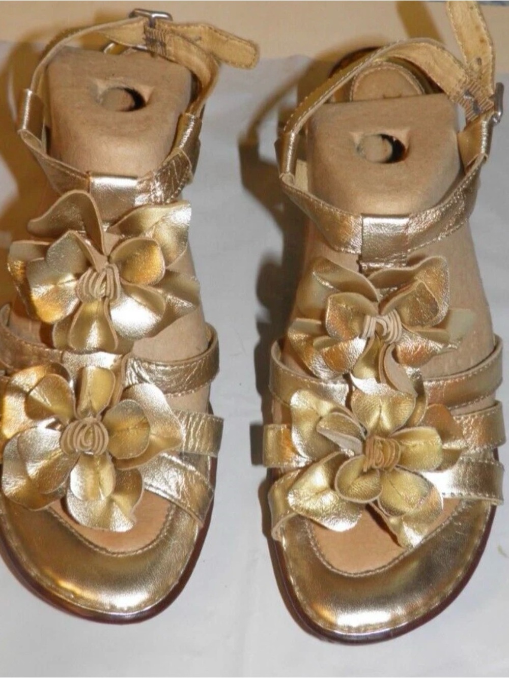 Born Metallic Gold Flower leather         T-strap heels Sandals